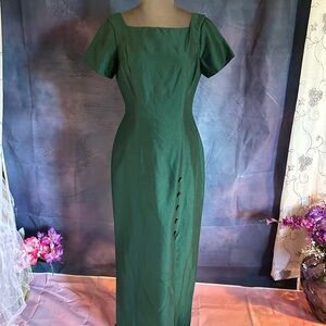 Alfred Angelo Green Sheath Dress with Flutter Sleeves   112  Size 11/12
